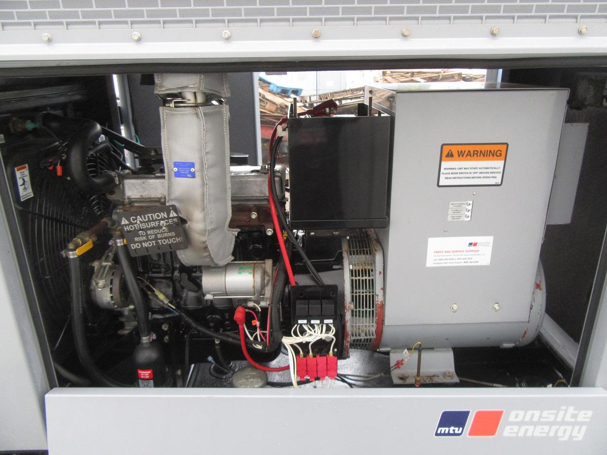 Used 20 KW DIESEL GENERATOR MTU 120/240 V 4LE1 ISUZU SOUND ENCLOSED 184 HRS  VIDEO