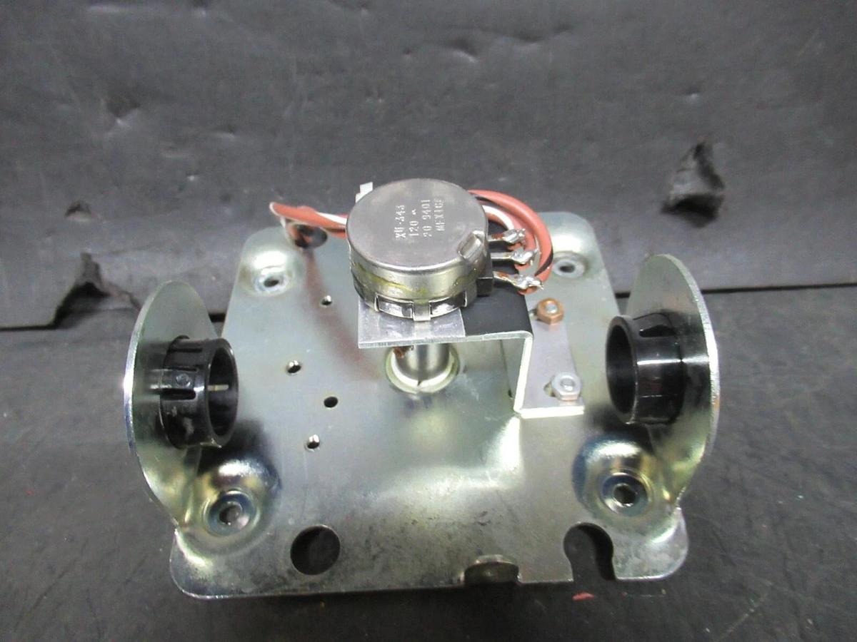 Used SIEBE ENVIROMENTAL CONTROLS AUXILIARY POTENTIOMETER KIT AM-332-157-1 120 OHM 2 W