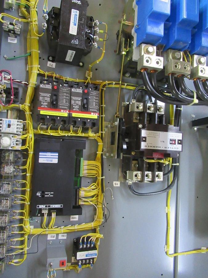 Used 400 HP CUTLER HAMMER SIZE 6 460 VAC REDUCED VOLTAGE SOFT STARTER 540 AMP C10J3