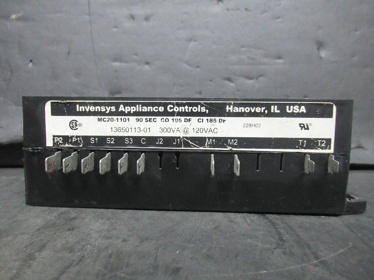 Used INVENSYS GARD PAK III MC-20-1101 X13650113-01 300 VA @ 120 VAC