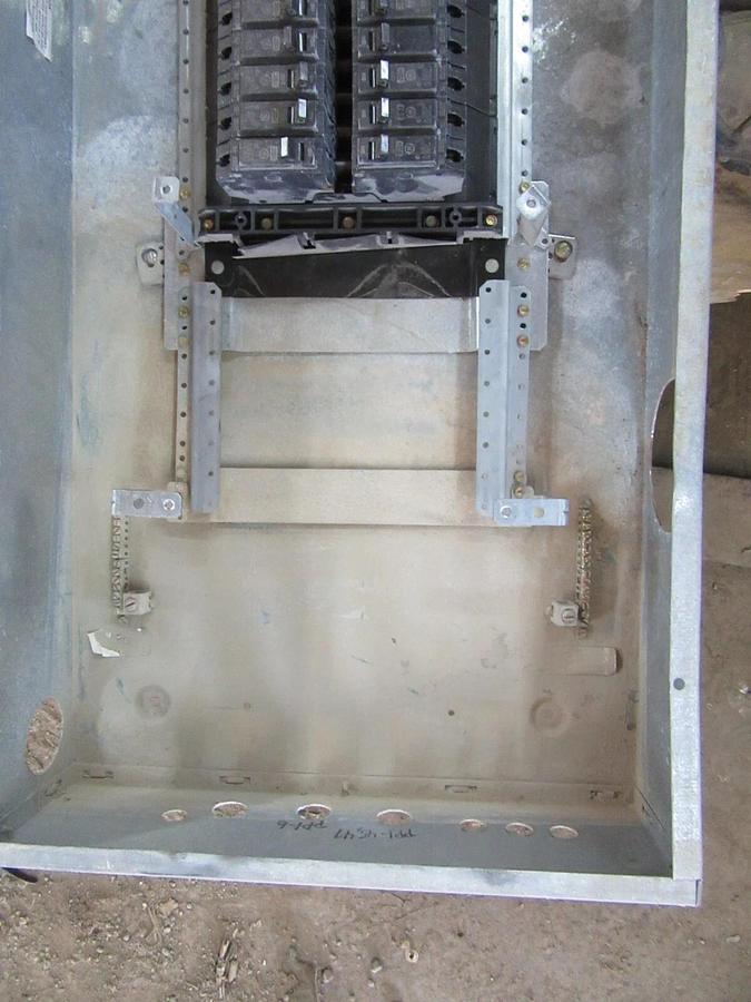 Used GE SERVICE PANEL AQF3424MBX AB64B 400 AMP 208/120 VOLT 3-PHASE 4-WIRE