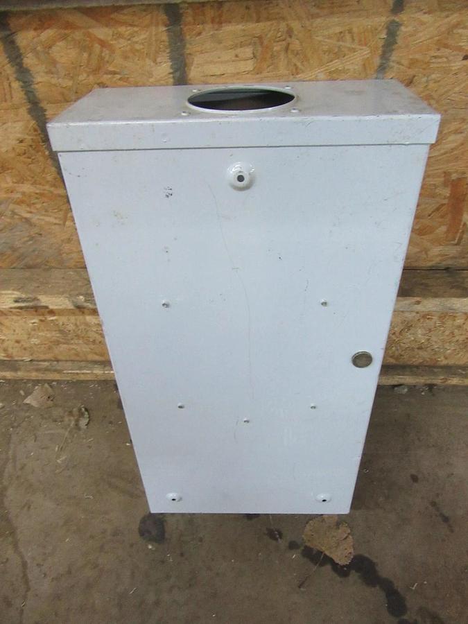 Used LANDIS & GYR 320 / 400 AMP 5 JAW METER SOCKET CAT# 42745-8 TYPE: HQ-5D 1 OR 3 PH