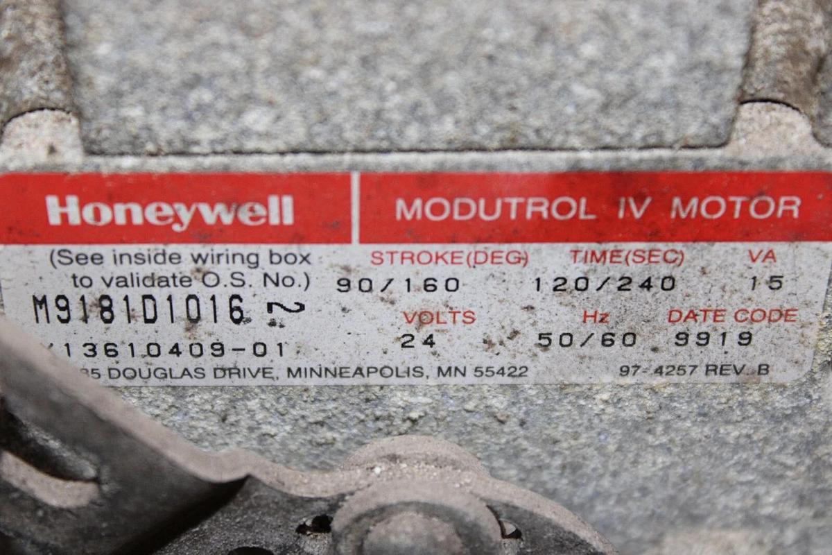 Used HONEYWELL MODULTROL IV MOTOR ACTUATOR M9181D1016 15 VA 24 VOLT X13610409-01