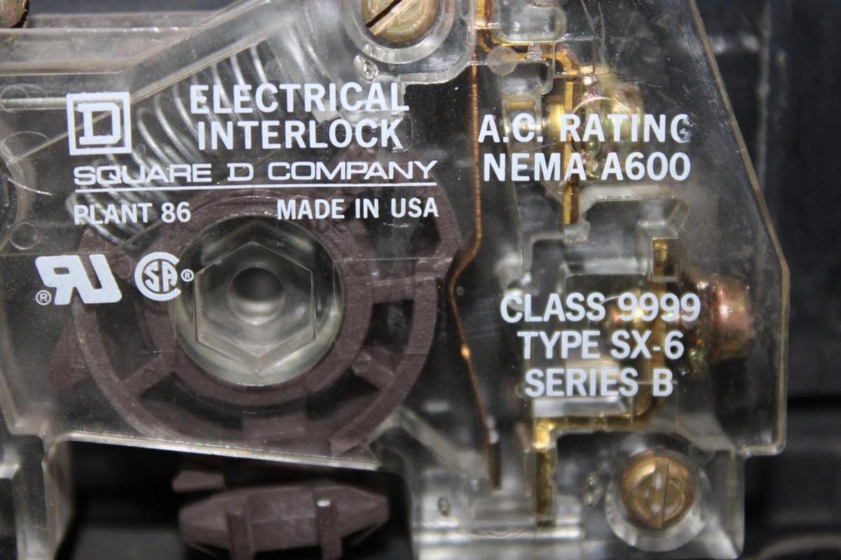 Used SQUARE D NEMA CONTACTOR 8502SF01 SIZE 4 600 VAC COIL: 110/120V