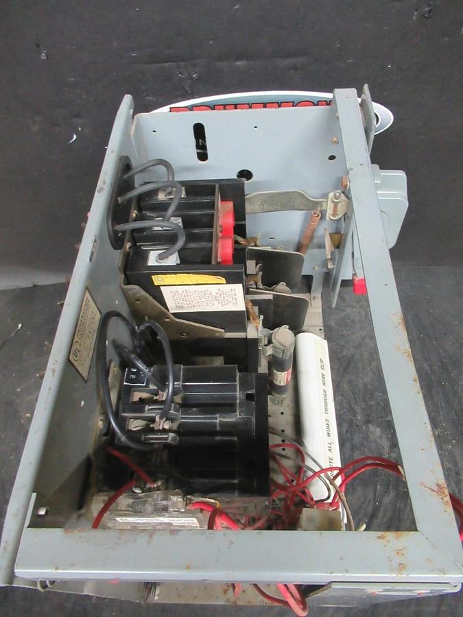 Used SQUARE D MCC MOTOR CONTROL STARTER 12" MODEL 4 W/ 8536SCO3 STARTER NEMA 1 12 AMP