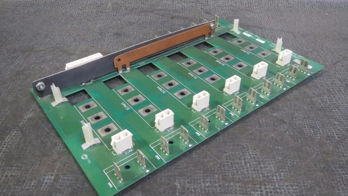 Used MGE UPS SYSTEMS OUTPUT HIGH CURRENT PCA MODEL: 62-171003-00 ; 72-171003-00