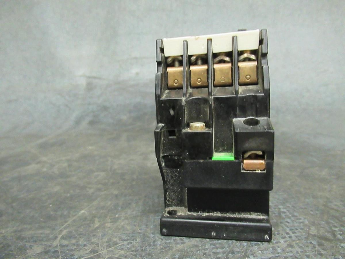 Used SIEMENS-ALLIS CONTACTOR RCN40 600V 10A **WARRANTY INCLUDED**
