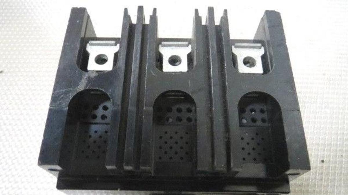 Used WESTINGHOUSE BREAKER 15 AMP 600 VAC 3 POLE MODEL MCP03150 **WARRANTY**