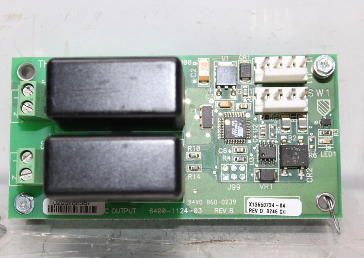 Used TRANE DUAL TRIAC OUTPUT CIRCUIT BOARD X13650734-04 REV. D 6400-1124-03 REV. B