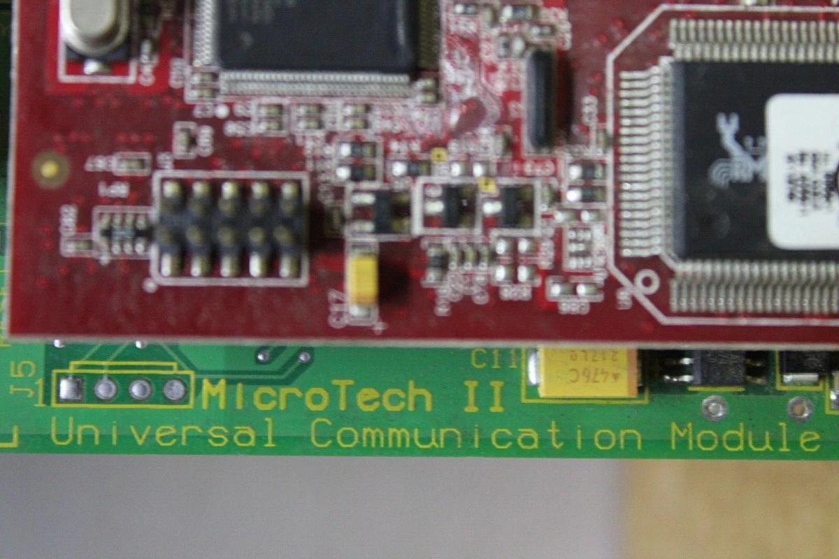 Used MCQUAY MICROTECH II UNIVERSAL COMMUNICATION MODULE BOARD 3302754 REV. E