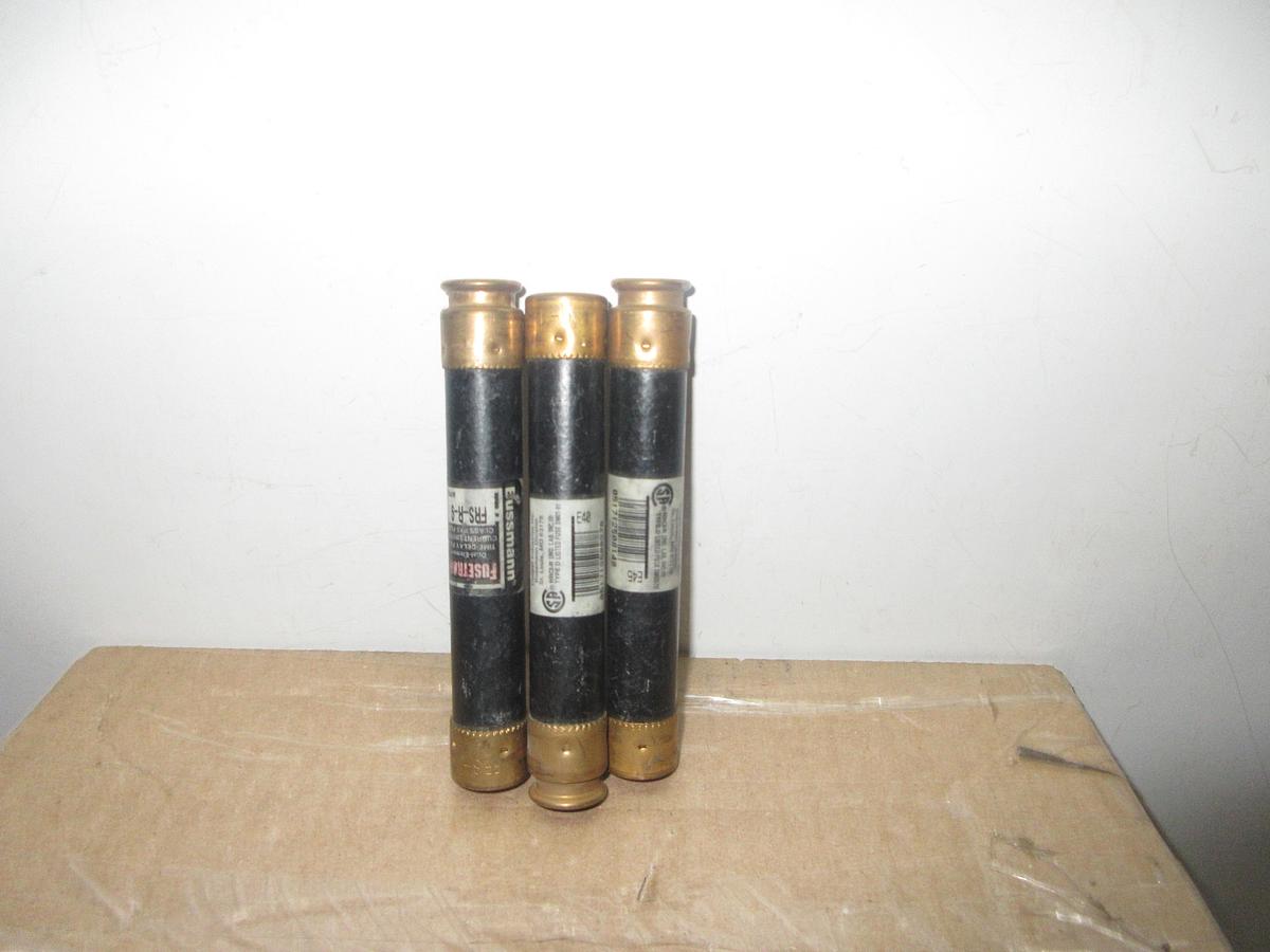 Used EXIDE EE SUPERVISORY CONTACT 118302755 P2 101072957 REV. R04 CIRCUIT BOARD