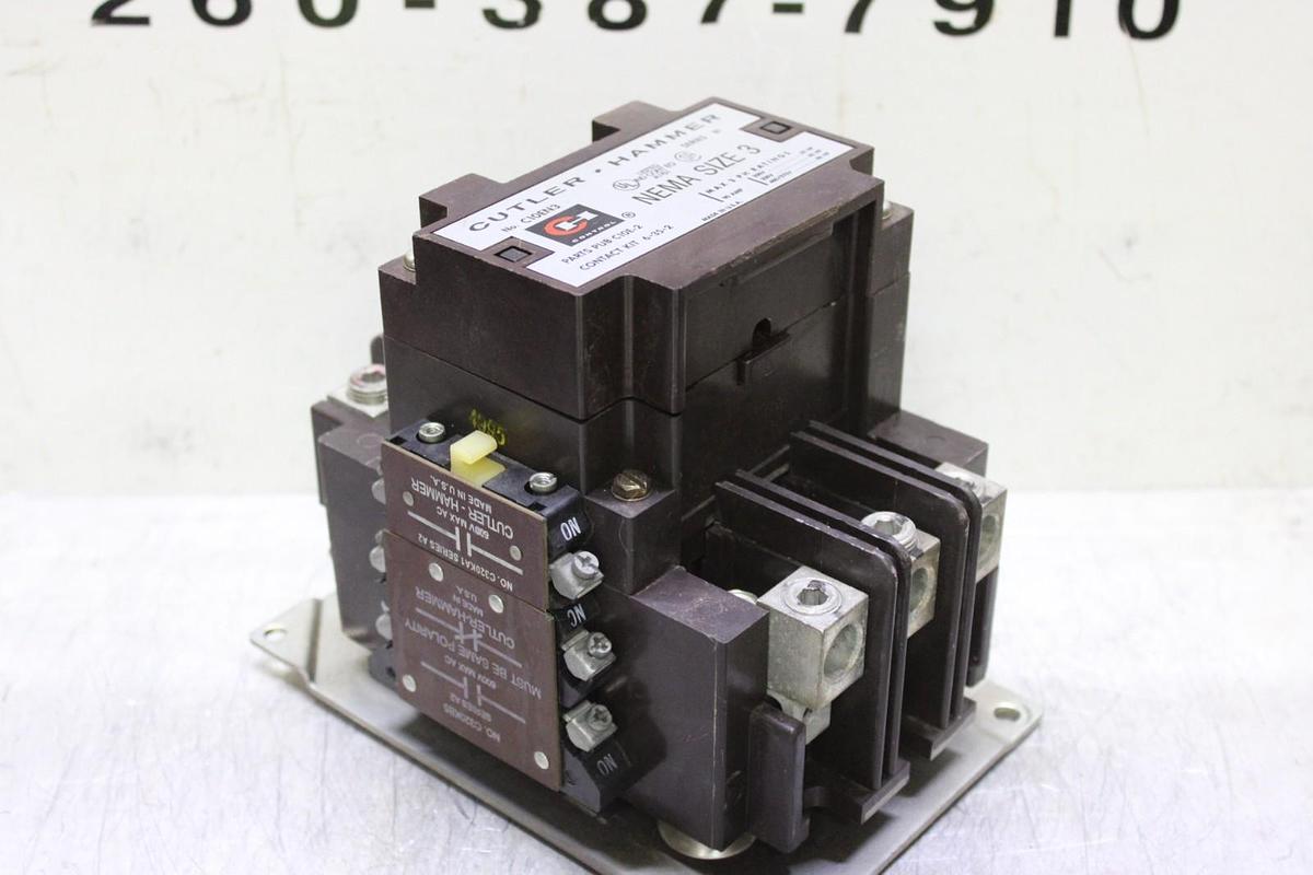 Used CUTLER-HAMMER CONTACTOR C10EN3 NEMA SIZE 3 90 AMP 600 VAC 3-POLE COIL: 120 V