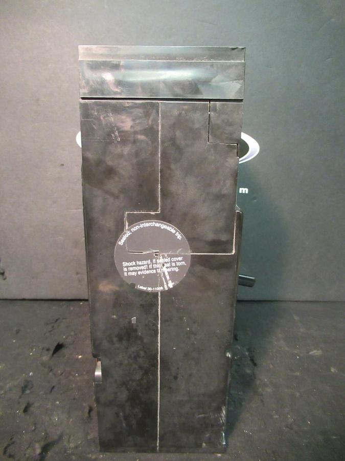Used CUTLER HAMMER LSYE MOLDED CASE SWITCH 600 AMP 600 VAC 3 POLE LS36060YE MODEL E