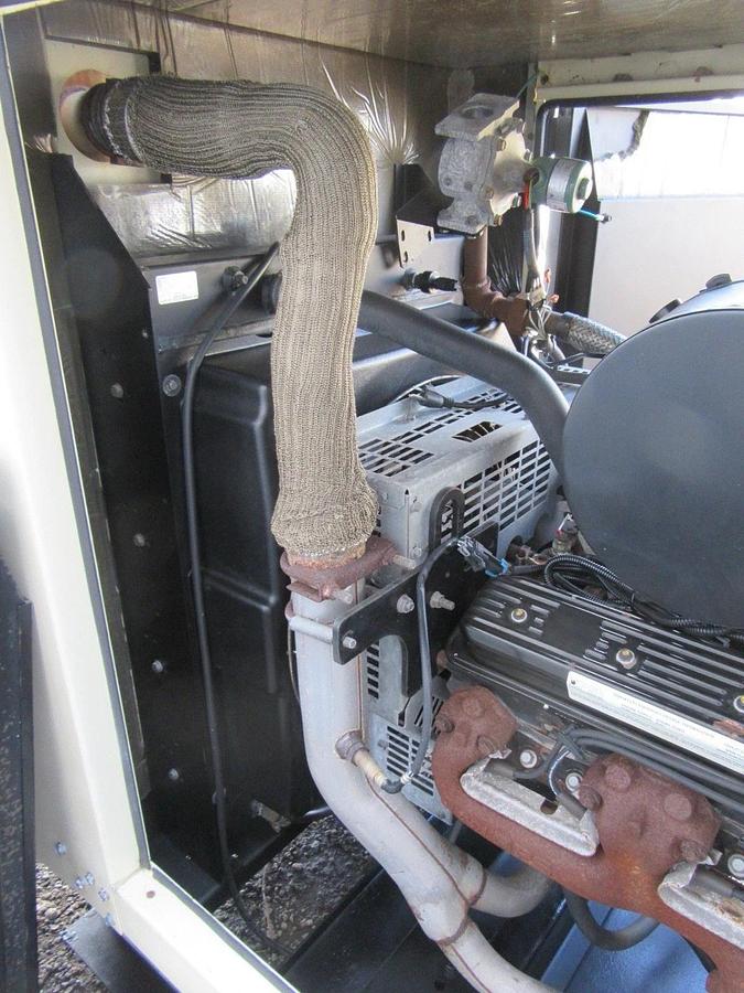 Used 50 KW GENERATOR  KOHLER 5.0 NATURAL GAS / LP 120/240V 1PH 784 HRS ENCLOSED VIDEO