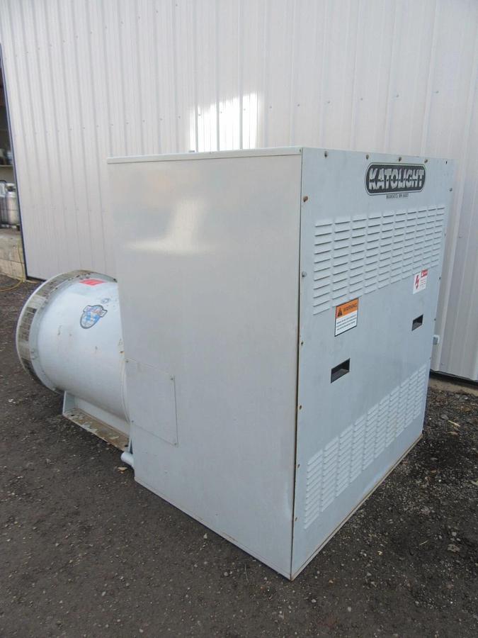 Used 675 / 750 KW KATOLIGHT GENERATOR HEAD 10 LEAD RE-CONNECTABLE 277/480 V D750FRX4