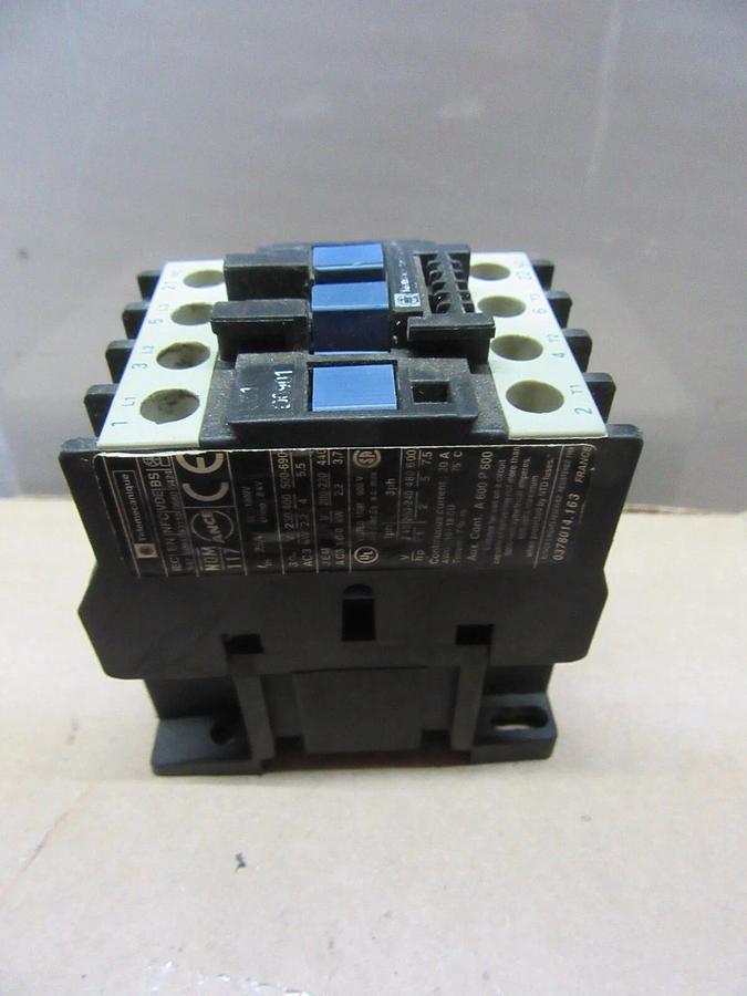 Used SQUARE D CONTACTOR LC1-D0901 600 VOLT 20 AMP 7.5 HP COIL: 110 VOLT