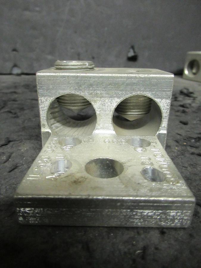 Used (3 QTY) ILSCO D899 2 DOUBLE BARREL MECHANICAL CONNECTOR LUG TAPS 600MCM - #2