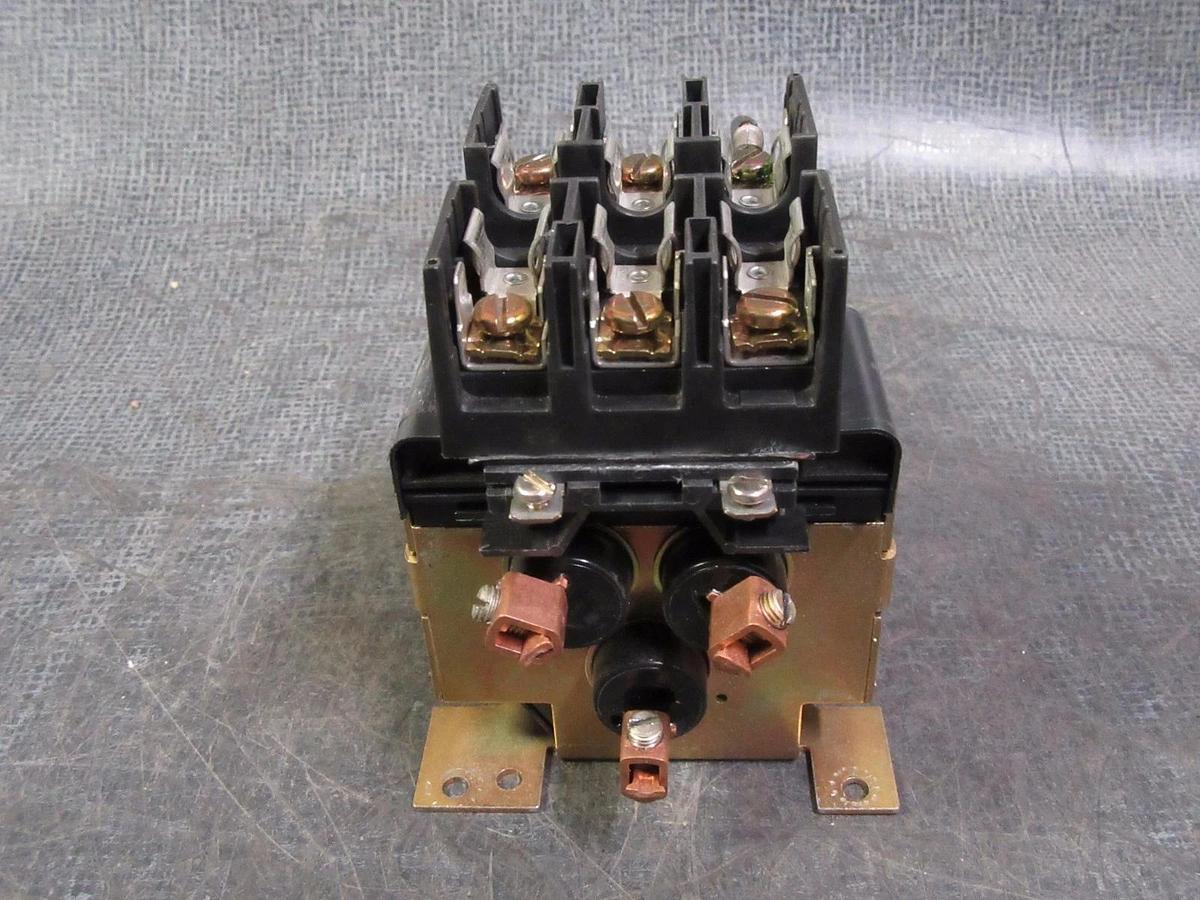 Used MAGNECRAFT FUSIBLE MERCURY RELAY 35 AMP 3 PHASE 480V MODEL: ML35AAA-001S-120A