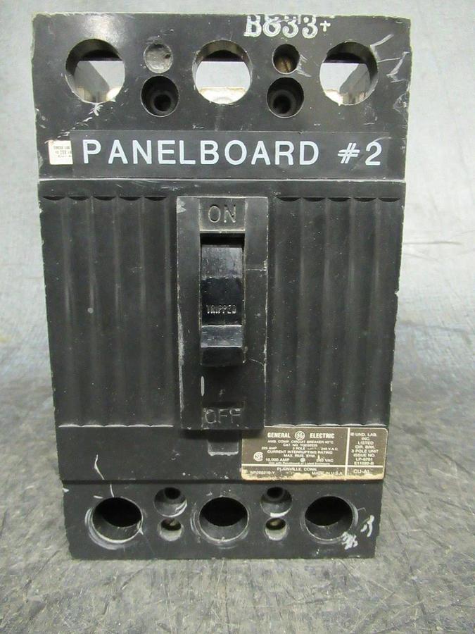 Used 225 AMP GENERAL ELECTRIC TQD32225 240 VAC 3 POLE CIRCUIT BREAKER GE 3 PHASE