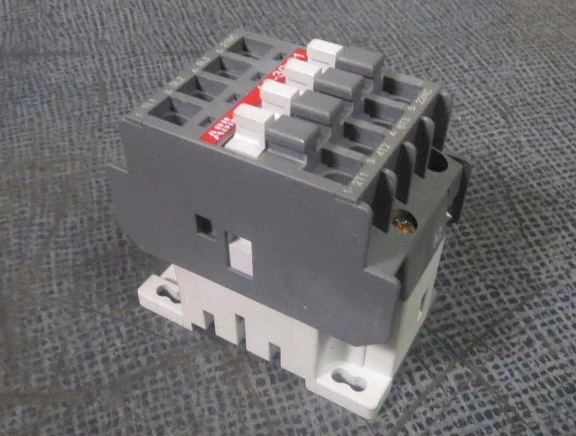 Used LOT OF 4 ABB CONTACTOR 21 AMP 600 VAC 110-120V COIL 7.5 HP  MODEL: A9-30-01