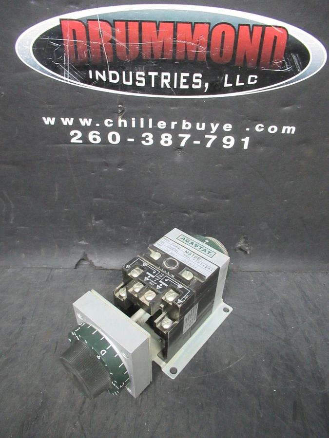 Used AGASTAT TIME DELAY RELAY 0.2-2 SECONDS 7032AAA 120 VOLT VOIL 600 VAC 10 AMP