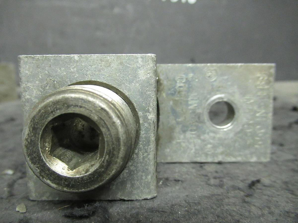 Used (3) QTY CMC LA-600 1 (SINGLE) BARREL MECHANICAL CONNECTOR LUG TAP 600 KCMIL - 2