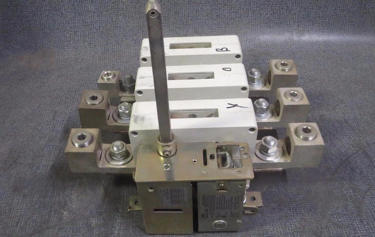 Used ABB GENERAL PURPOSE SWITCH 400 AMP 600 VAC 3 PHASE W/ LUGS MODEL: OETL-NF400