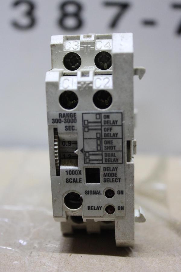 Used SAFTRONICS FP5 SPEED DRIVE DIGITAL CONTROLLER / OPERATOR JVOP-13OP JV0P-130P