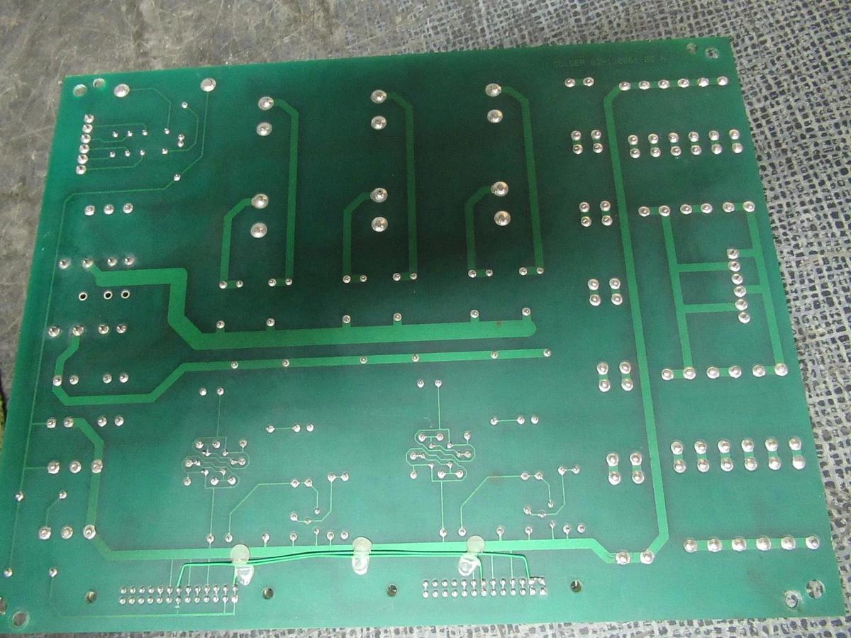 Used MGE CIRCUIT BOARD 72-130061-00 REV. C 62-130061-00 **WARRANTY INCLUDED**