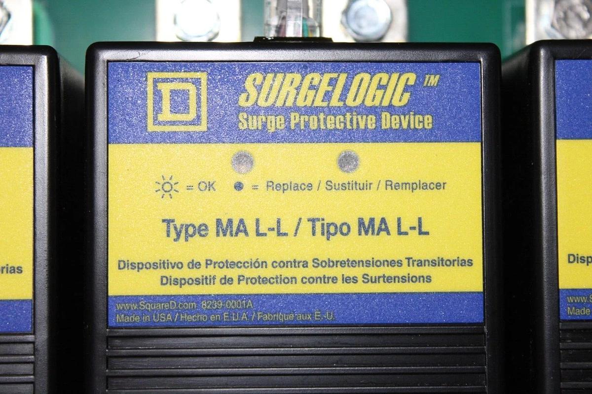 Used SQUARE D SURGELOGIC SURGE PROTECTOR TVS2MEMA27ASWT 3-PHASE ENCLOSURE 3R
