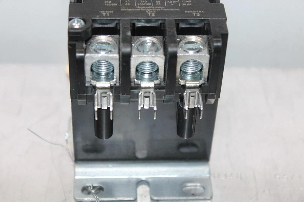 Used IRP CONTACTOR DP340120F 40 AMP 3-POLE 600 VAC 3-PHASE COIL: 120 V