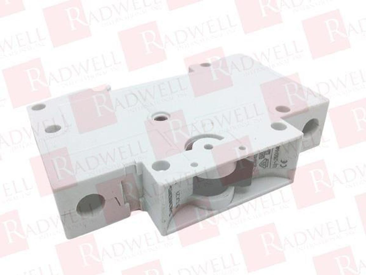 Used SIEMENS CIRCUIT BREAKER 5SX21 B16 16 AMP 277 VAC 1-POLE W/ 5SX9100 AUXILLIARY