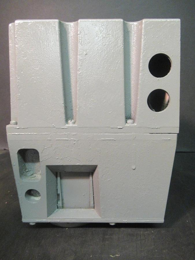 Used HONEYWELL FLUID POWER GAS VALVE V4055A10313 120 VAC 0.33 AMP G-LP GAS 75 PSI