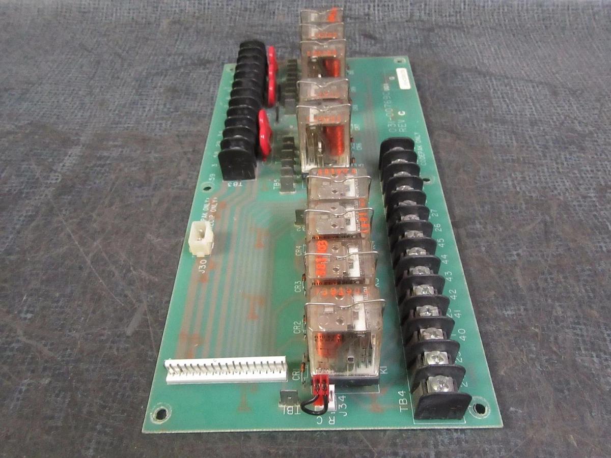 Used YORK CHILLER CIRCUIT BOARD RELAY MODEL/REVISION: 031-00769C001 REV C