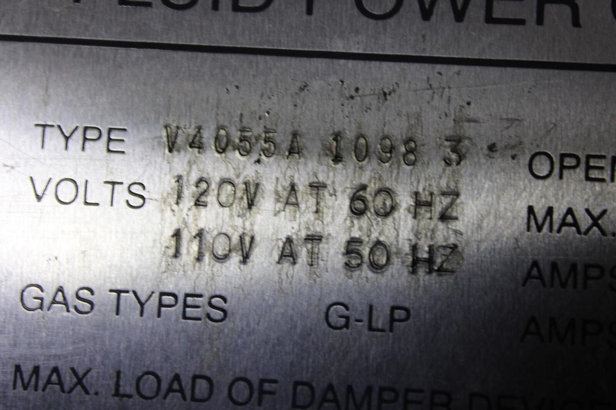 Used HONEYWELL ACTUATOR FLUID POWER GAS VALVE V4055-1098-3 110/120 VOLT 1.57 AMP