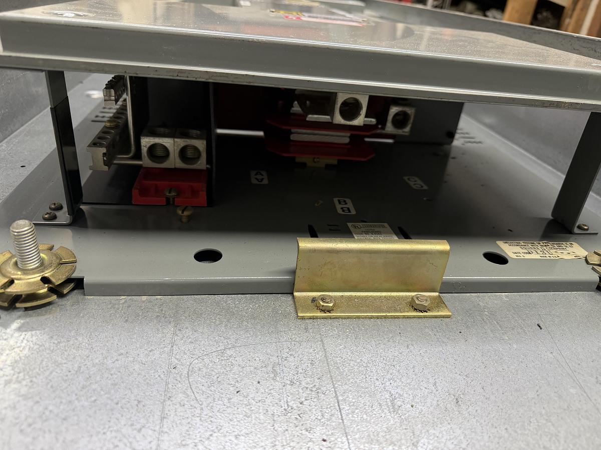 Used SQUARE D TYPE 1 HCR-U I-LINE SERVICE PANEL 1200 AMP 600 VAC 3-PHASE 72-SLOT