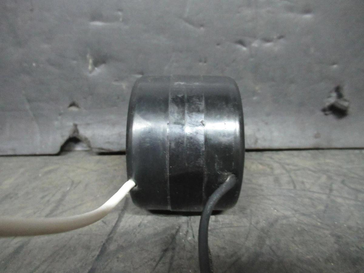 Used INSTRUMENT CURRENT TRANSFORMER 2DARL-101 RATIO: 100:5 A RF: 2 50-400 HZ 600 V