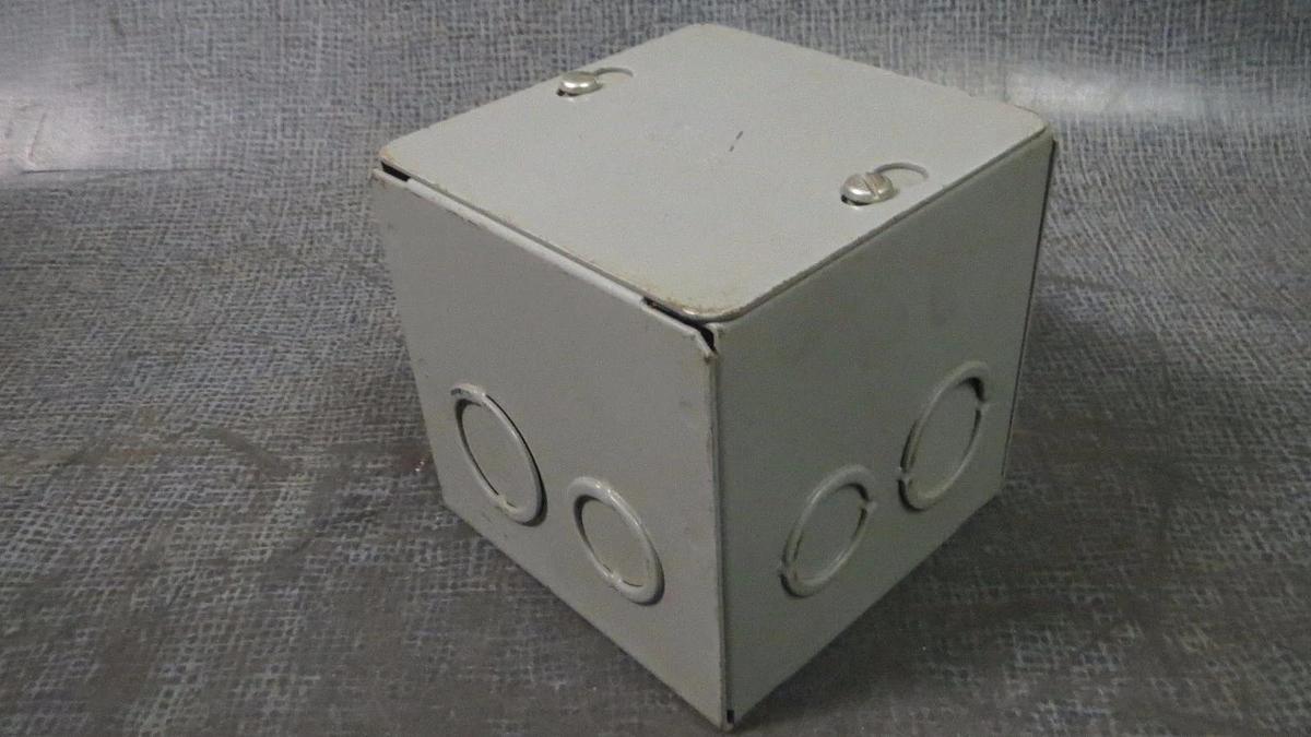 Used KEYSTONE TYPE 1 JUNCTION PULL BOX 4" X 4" X 4" **WARRANTY INCLUDED**
