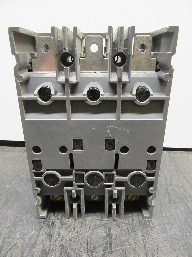 Used WESTINGHOUSE 3-POLE CIRCUIT BREAKER HFB3150 150 AMP 600 VAC 4976D04G46
