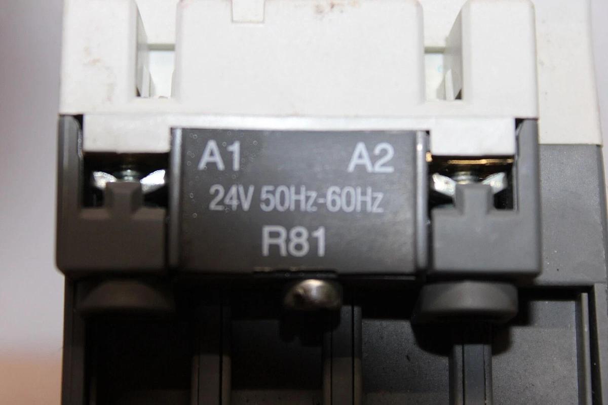 Used ABB CONTACTOR A26-22-00 45 AMP 600 VAC 3-POLE 3-PHASE COIL: 24V *WARRANTY*