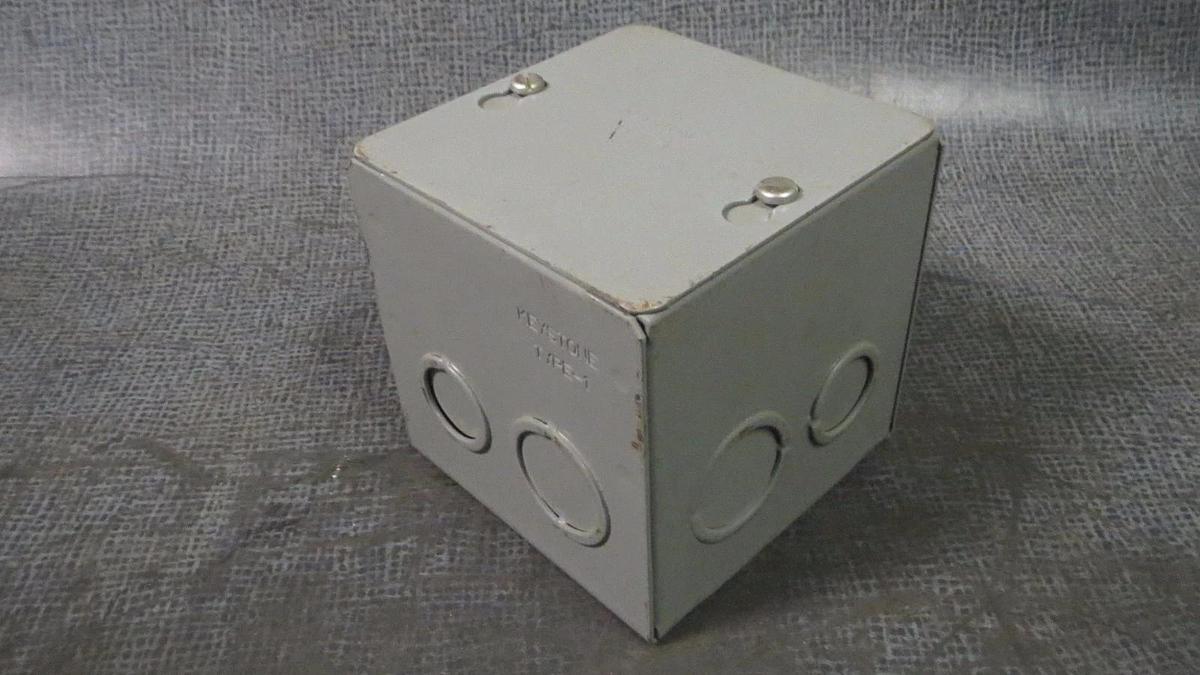 Used KEYSTONE TYPE 1 JUNCTION PULL BOX 4" X 4" X 4" **WARRANTY INCLUDED**