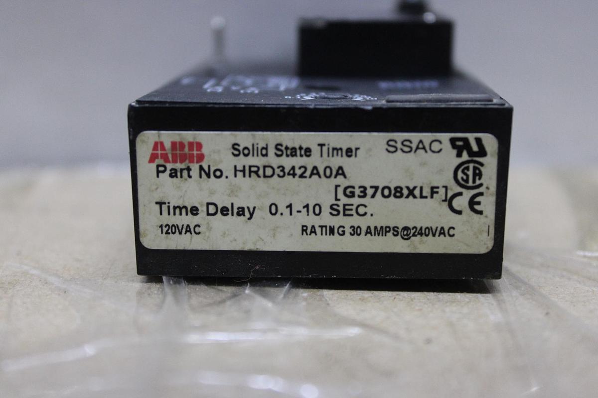 Used LOT OF 2 ICM DIGI-SELECT TIME DELAY RELAY ICM103 240 VAC 1 AMP 1-512 SECONDS