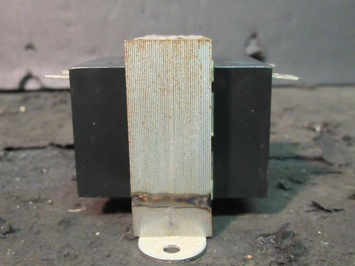 Used 0.04 KVA (40 VA) JARD OPEN CONTROL TRANSFORMER 240 208 120 V TO 24 VAC 44517