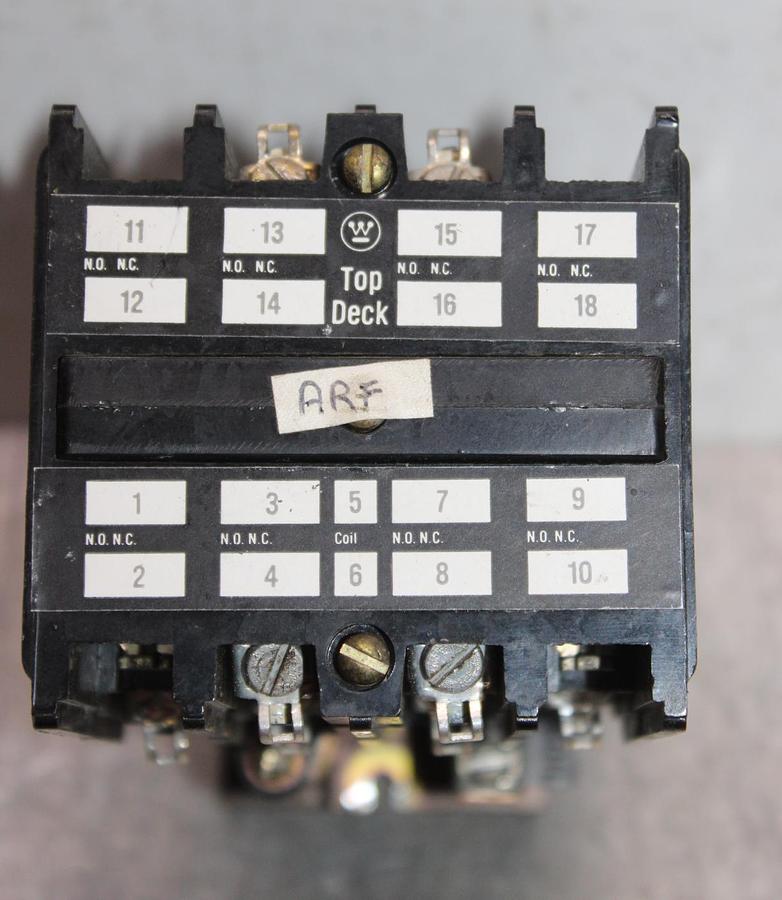 Used WESTINGHOUSE INDUSTRIAL CONTROL RELAY ARB4A 10 AMP 600 VAC W/ ARA20