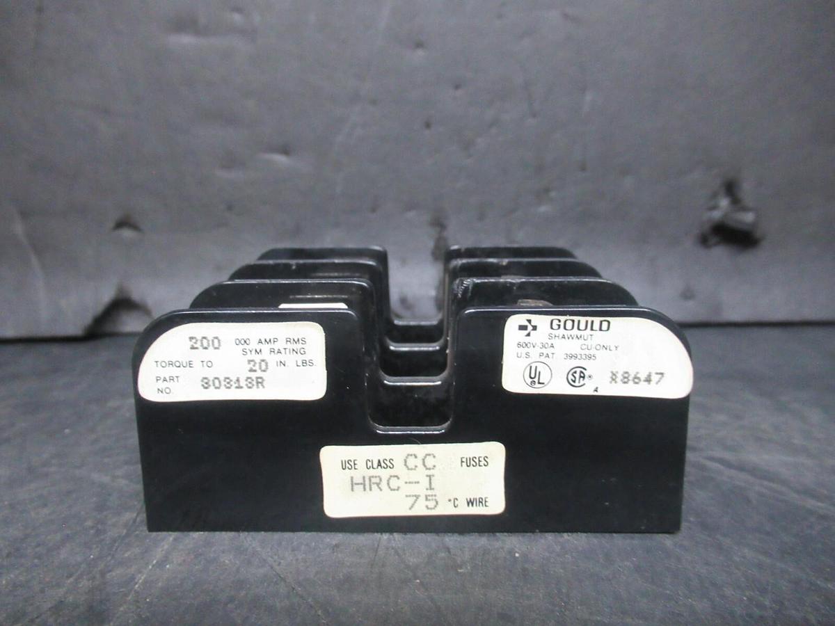 Used GOULD SHAWMUT THREE POLE FUSE BLOCK 30313R 600 VOLT 30 AMP CLASS CC **WARRANTY**