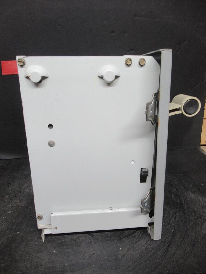 Used CUTLER HAMMER MOTOR STARTER CONTROL MODEL: 2100 12" W/ AE16ANS0 NEMA SIZE 0 3AMP
