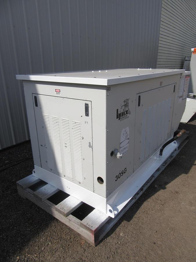 Used 30KW GENERATOR LYNX 120/240V 3.0 GM PSI NAT GAS PROPANE RECONNECTABLE VIDEO 
