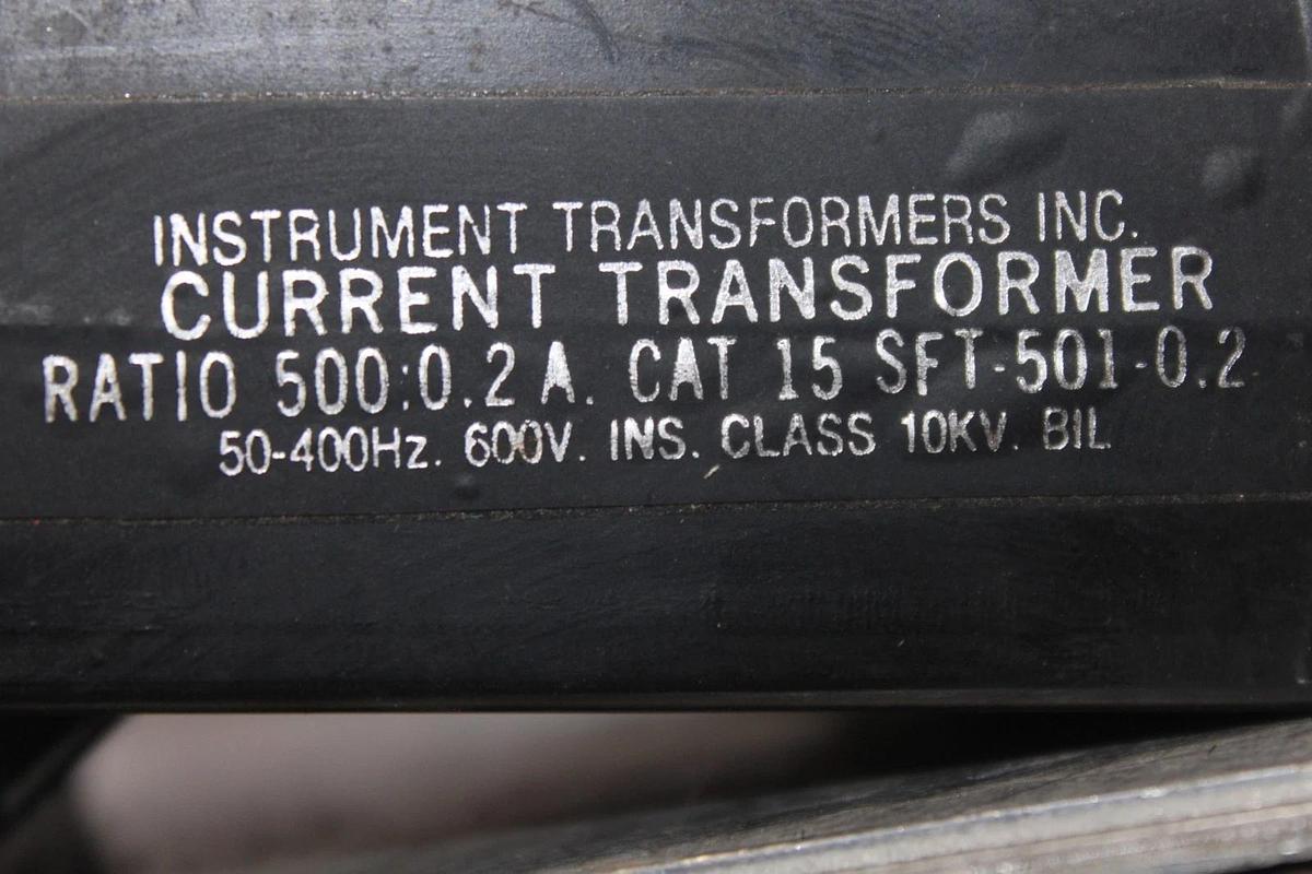 Used INSTRUMENT TRANSFORMERS CURRENT TRANSFORMER 15-SFT-501-0.2 500:0.2 50-400 HZ