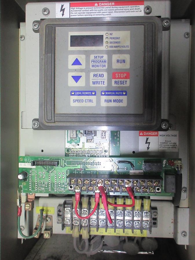 Used GE CIRCUIT BREAKER OPERATING MECHANISM TJKMOMA1 MOD. 3 120 VAC 5.5 AMP