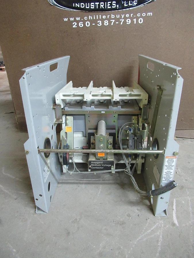 Used CUTLER-HAMMER AC CONTACTOR SRNA3NL4A1 SJS32VW430 360 AMP MODEL C 3-PHASE 5000 V